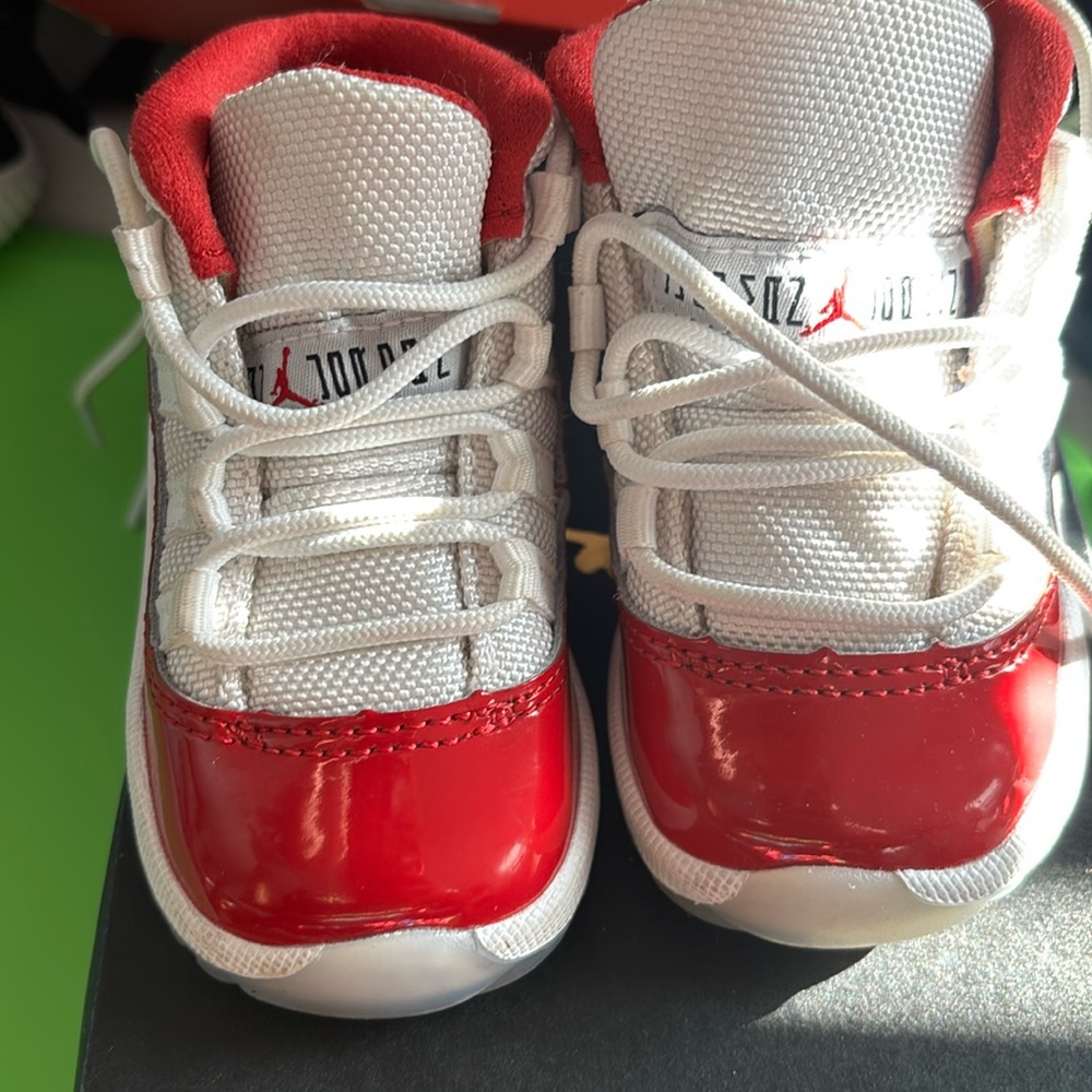 Jordan Retro 11 Varsity Red and White Cherry Red’s